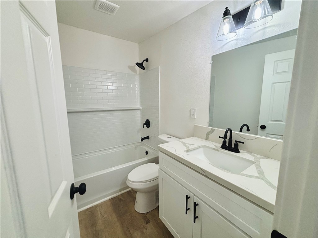 1257 W 9th Unit B
