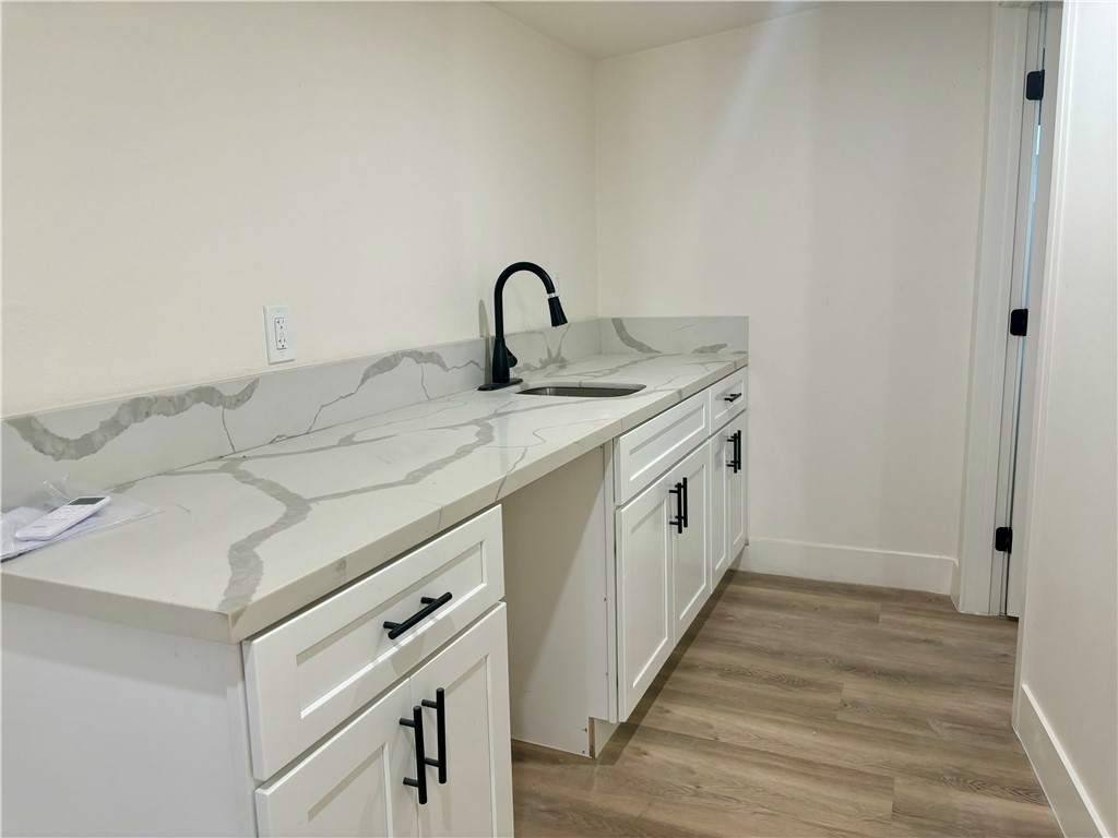 1257 W 9th Unit B