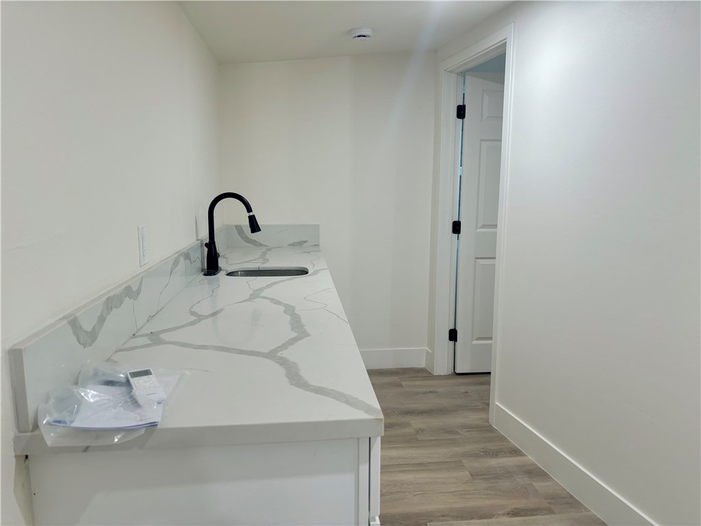 1257 W 9th Unit B