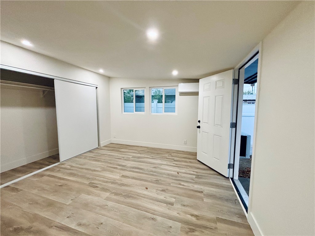 1257 W 9th Unit B