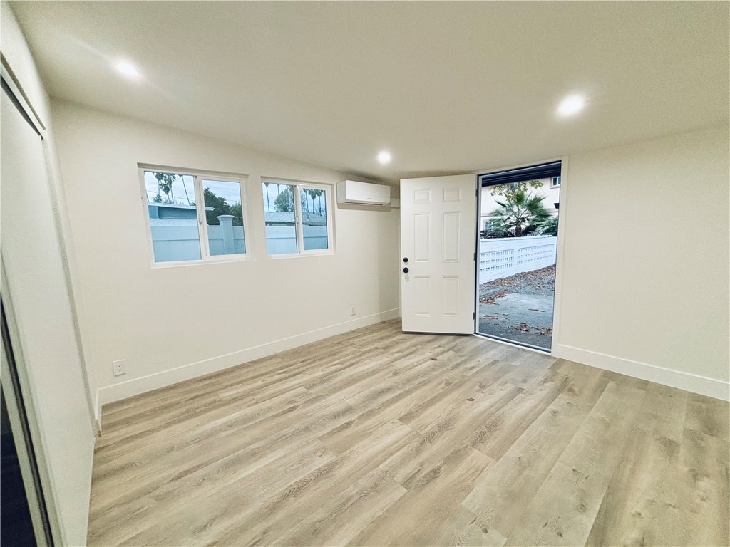1257 W 9th Unit B