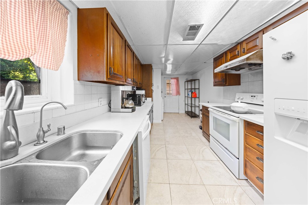 751 N Keystone Street