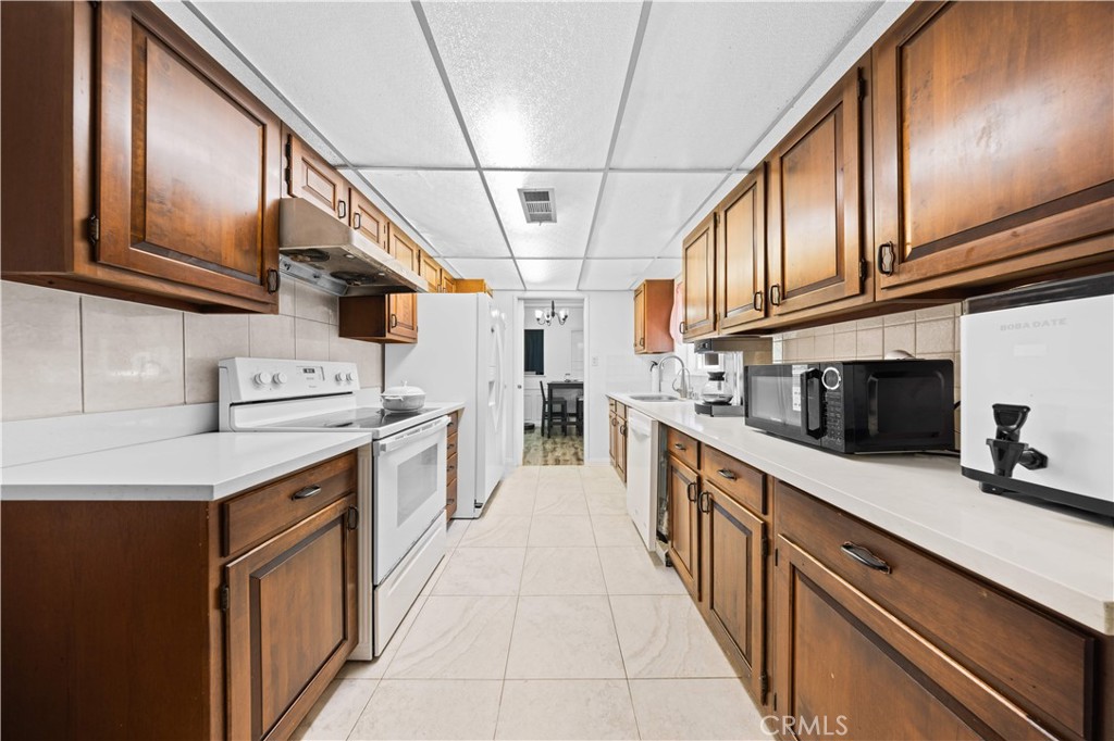 751 N Keystone Street