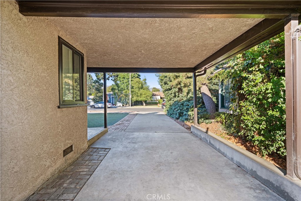 751 N Keystone Street