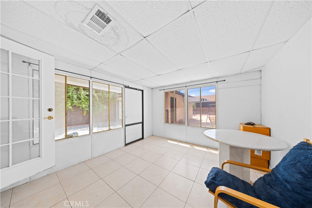 751 N Keystone Street