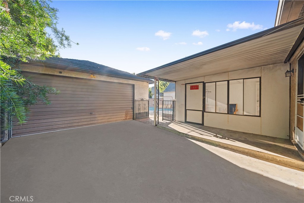 751 N Keystone Street