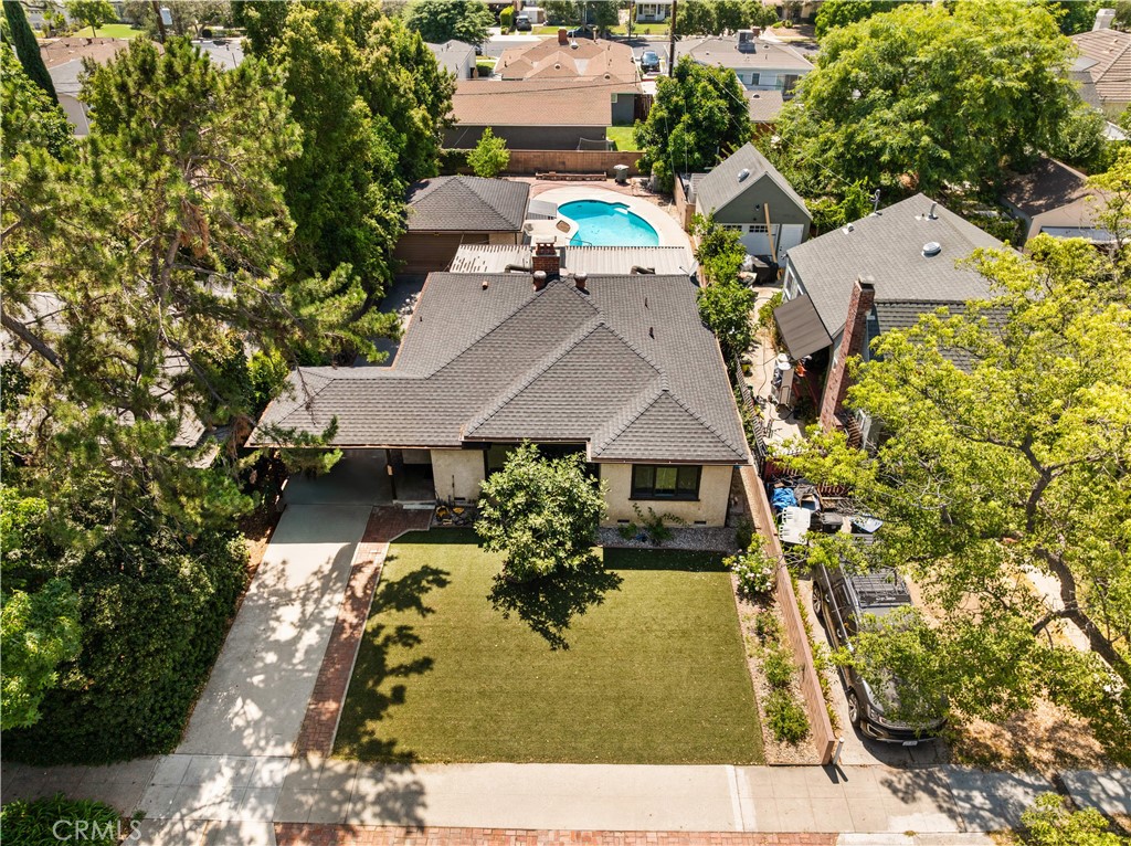 751 N Keystone Street