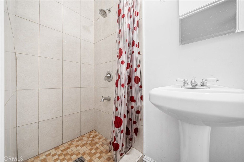 751 N Keystone Street