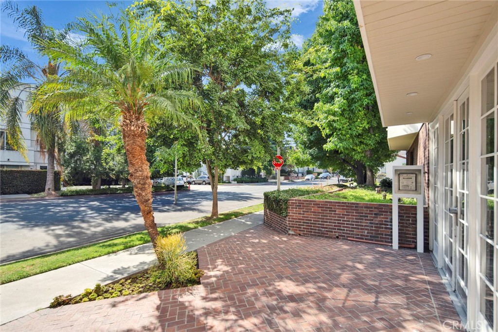 1800 Butler Avenue 104