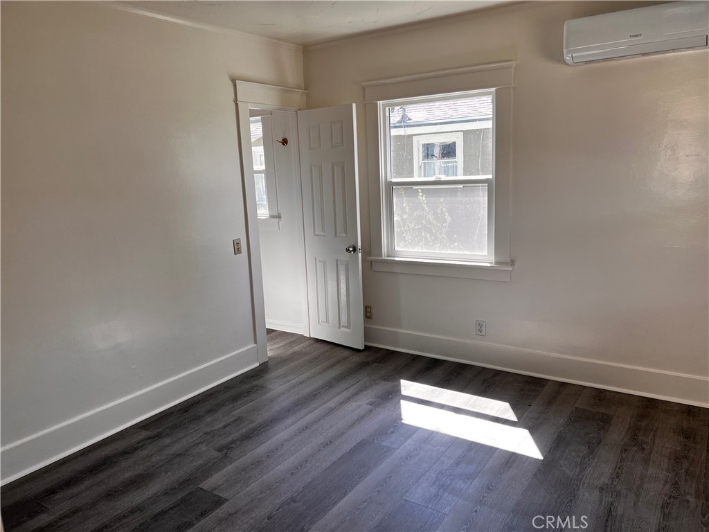 320 W Lemon Avenue