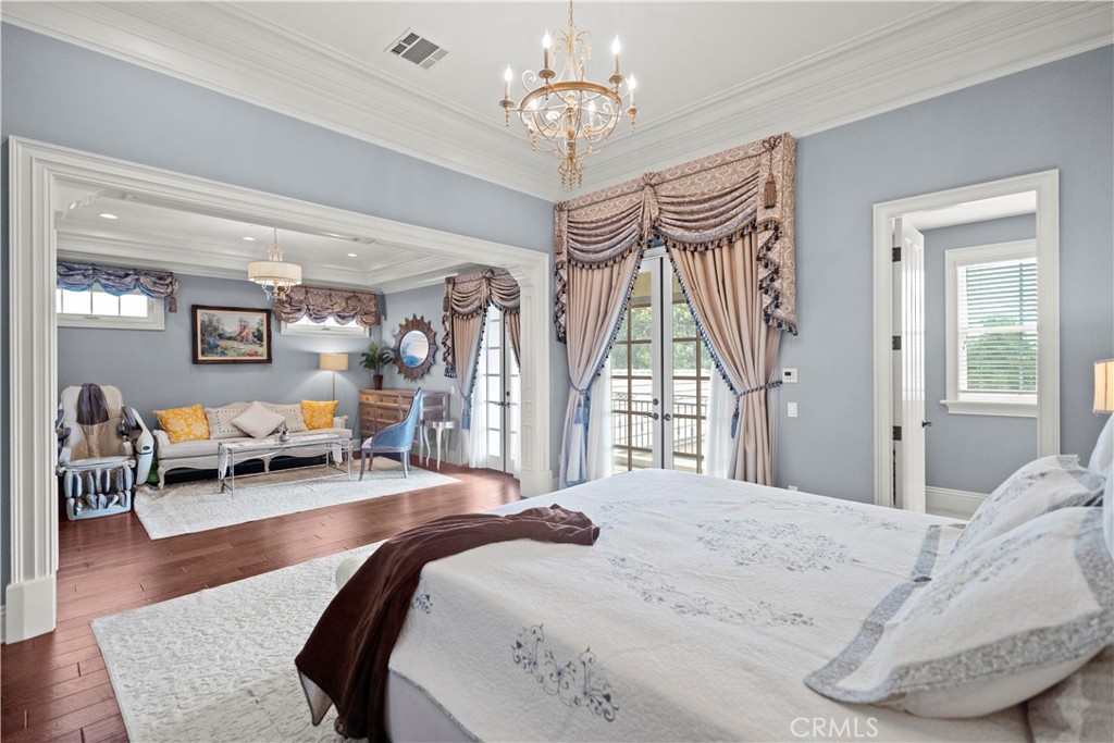 382 W Woodruff Avenue