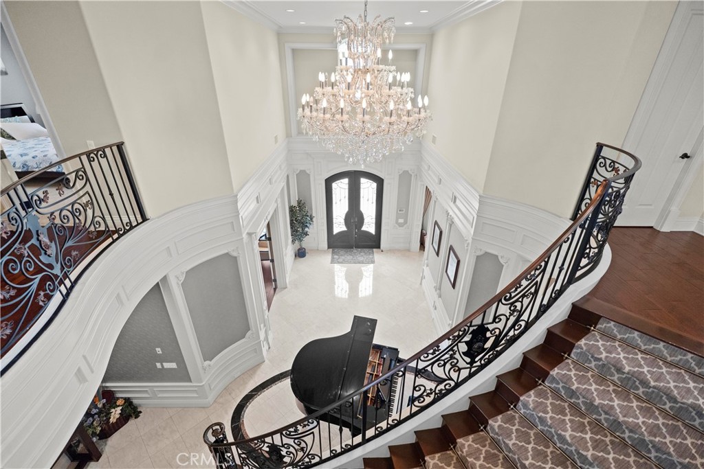 382 W Woodruff Avenue