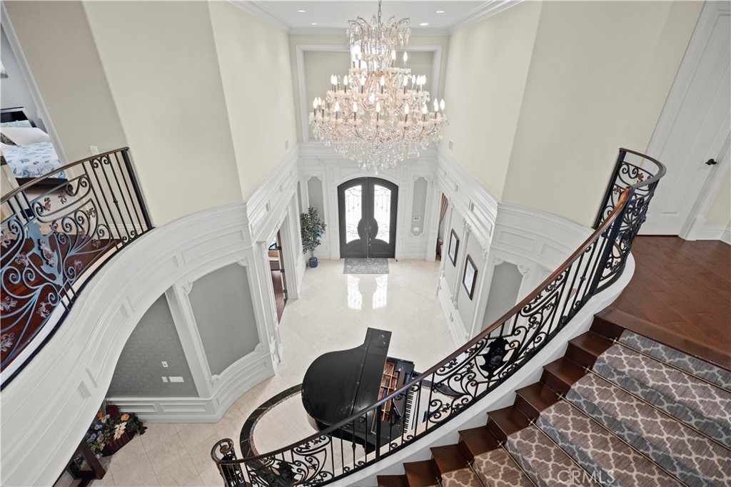 382 W Woodruff Avenue