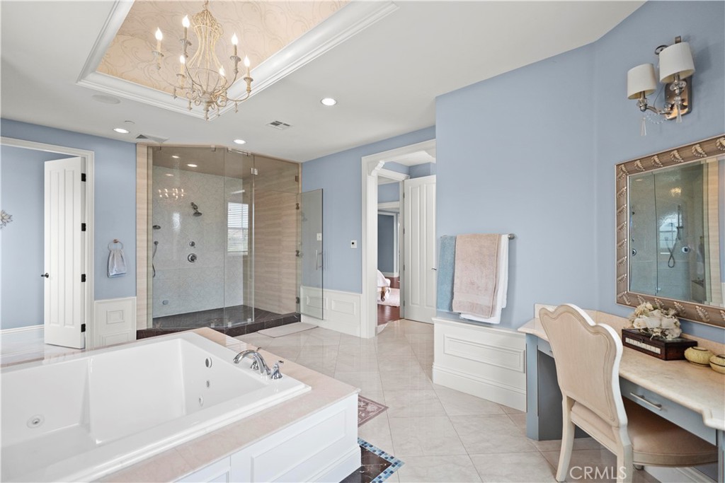 382 W Woodruff Avenue