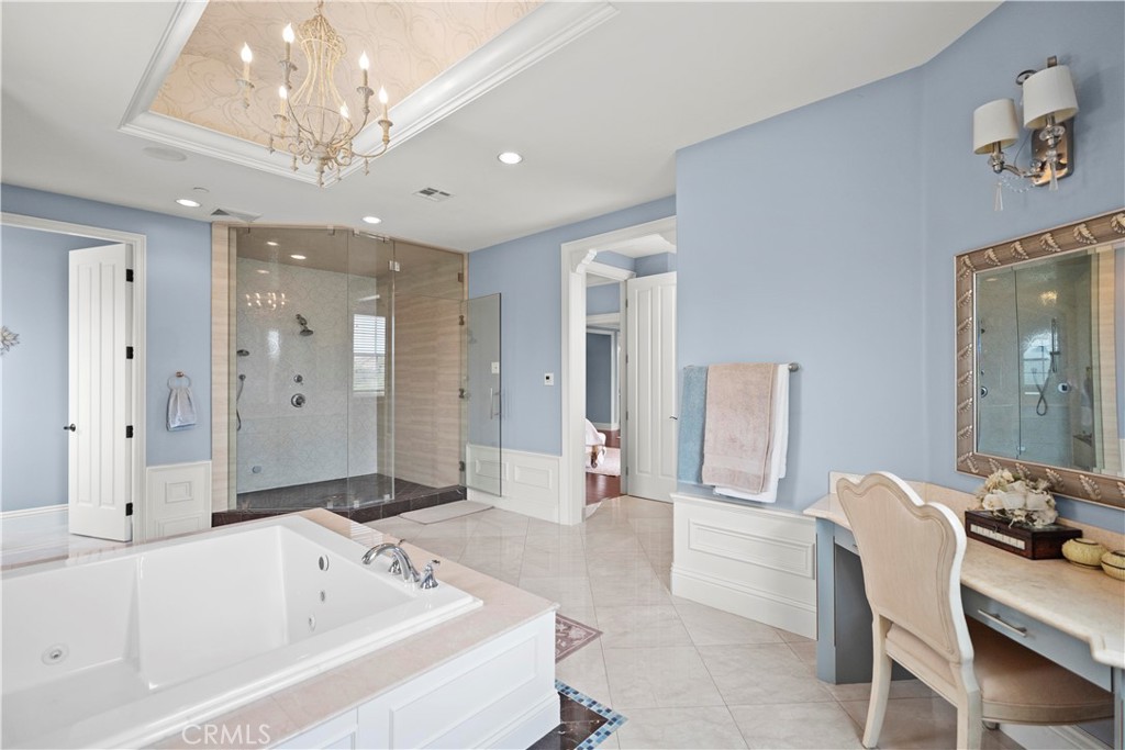 382 W Woodruff Avenue