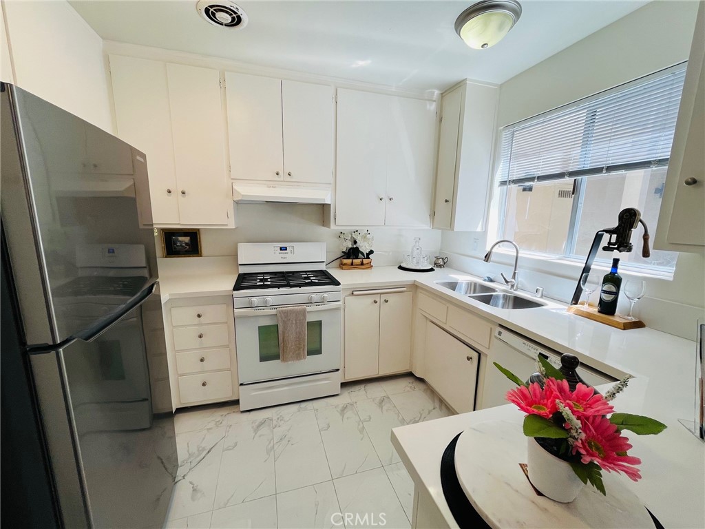 1101 Lincoln Boulevard 1A