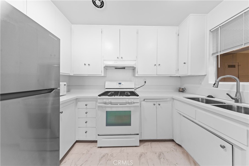 1101 Lincoln Boulevard 1A