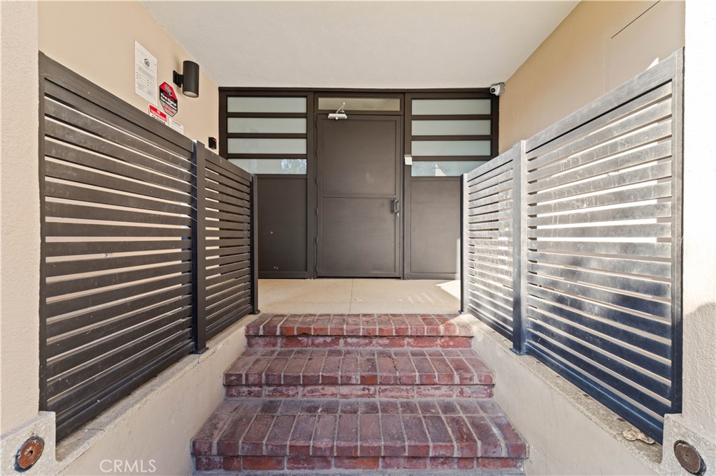 1101 Lincoln Boulevard 1A