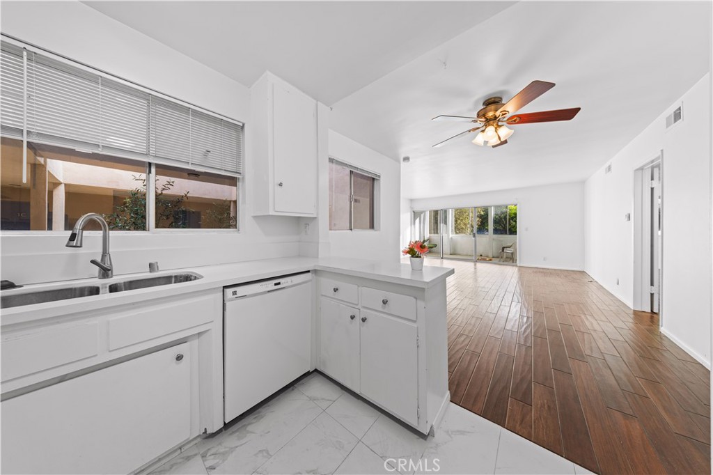 1101 Lincoln Boulevard 1A