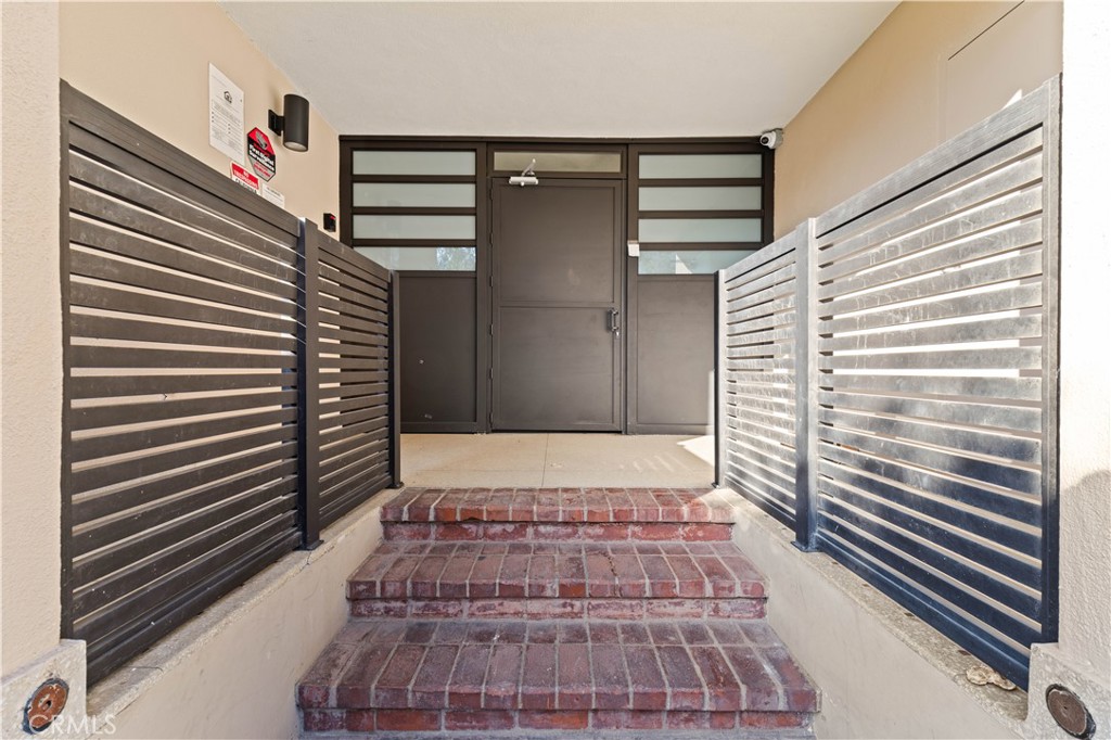 1101 Lincoln Boulevard 1A