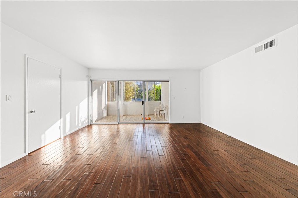 1101 Lincoln Boulevard 1A