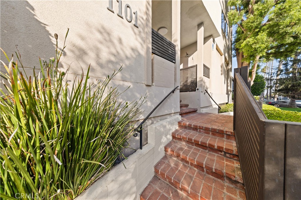 1101 Lincoln Boulevard 1A