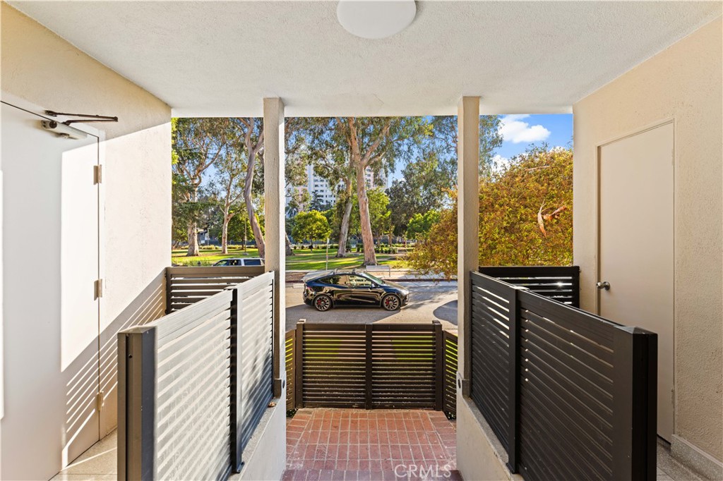 1101 Lincoln Boulevard 1A