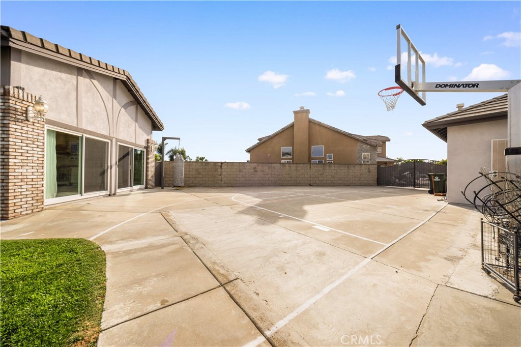 27170 Big Horn Mountain Way