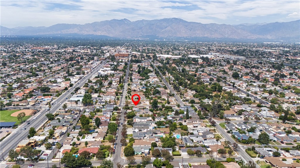 1302 S Gladys Avenue