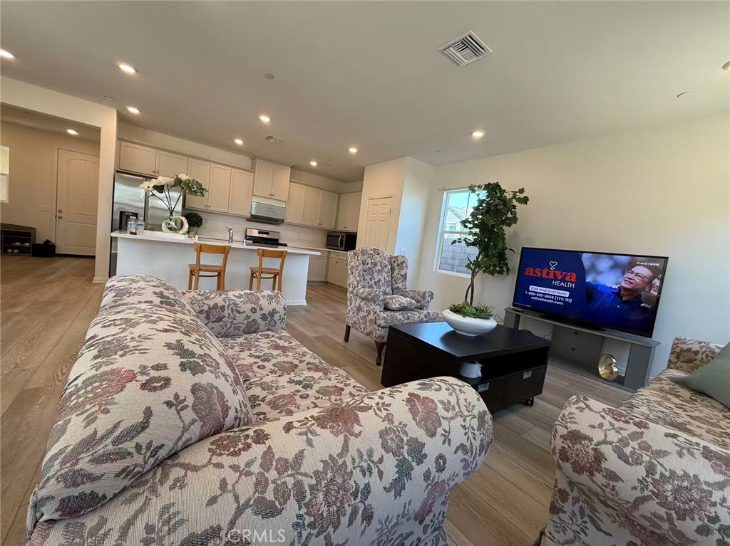 4301 S Malibu Ave