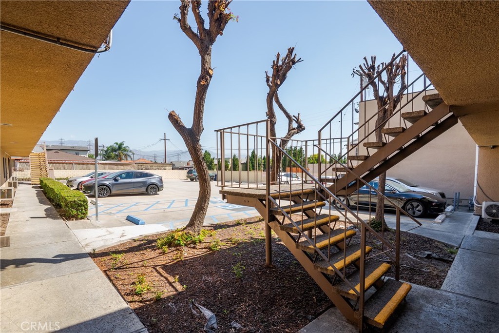 2218 San Gabriel Boulevard