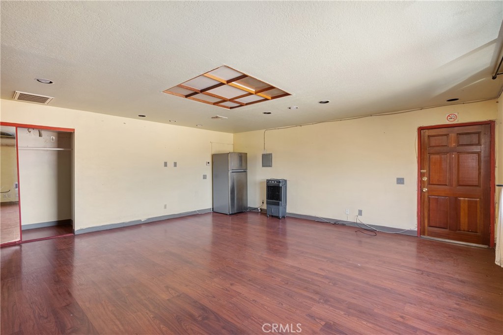 2218 San Gabriel Boulevard