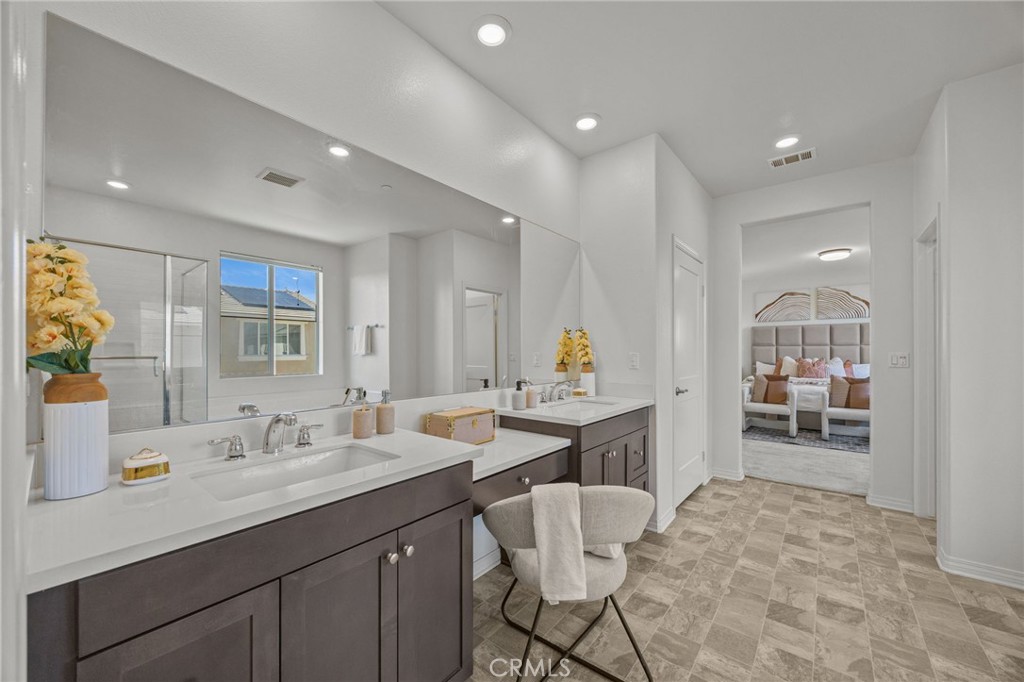 4865 S Wilson Avenue