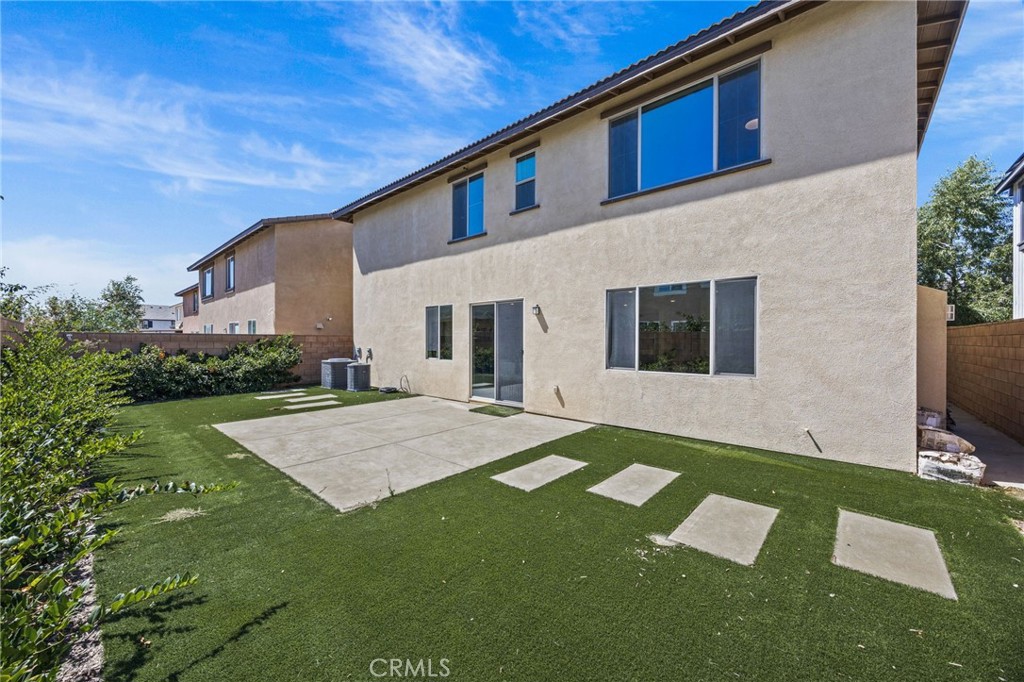 4865 S Wilson Avenue