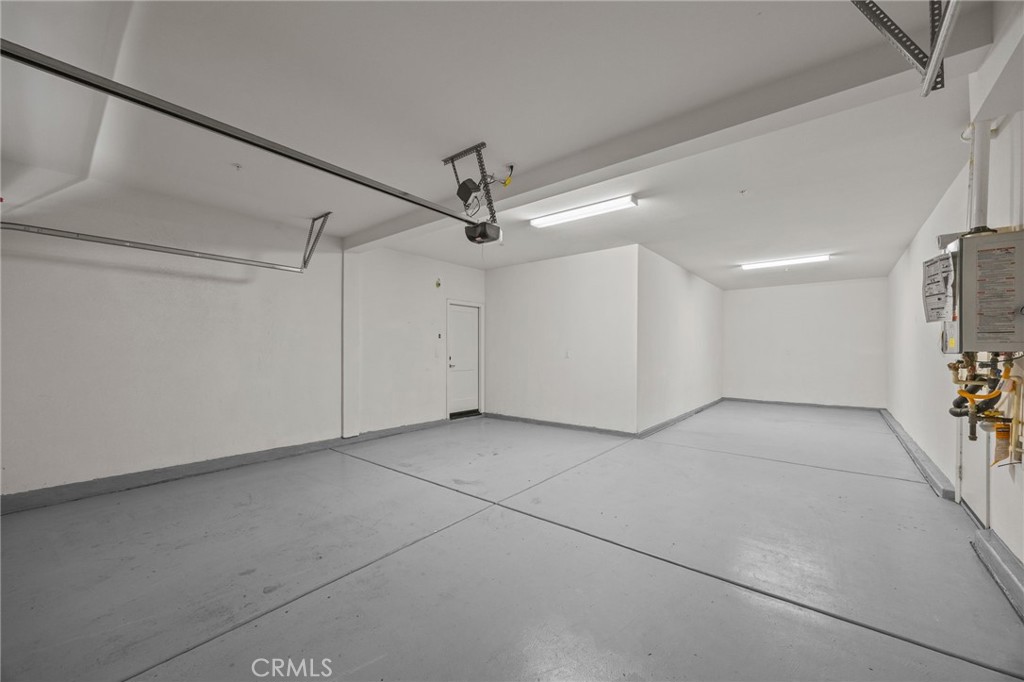 4865 S Wilson Avenue