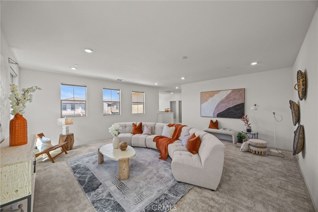 4865 S Wilson Avenue