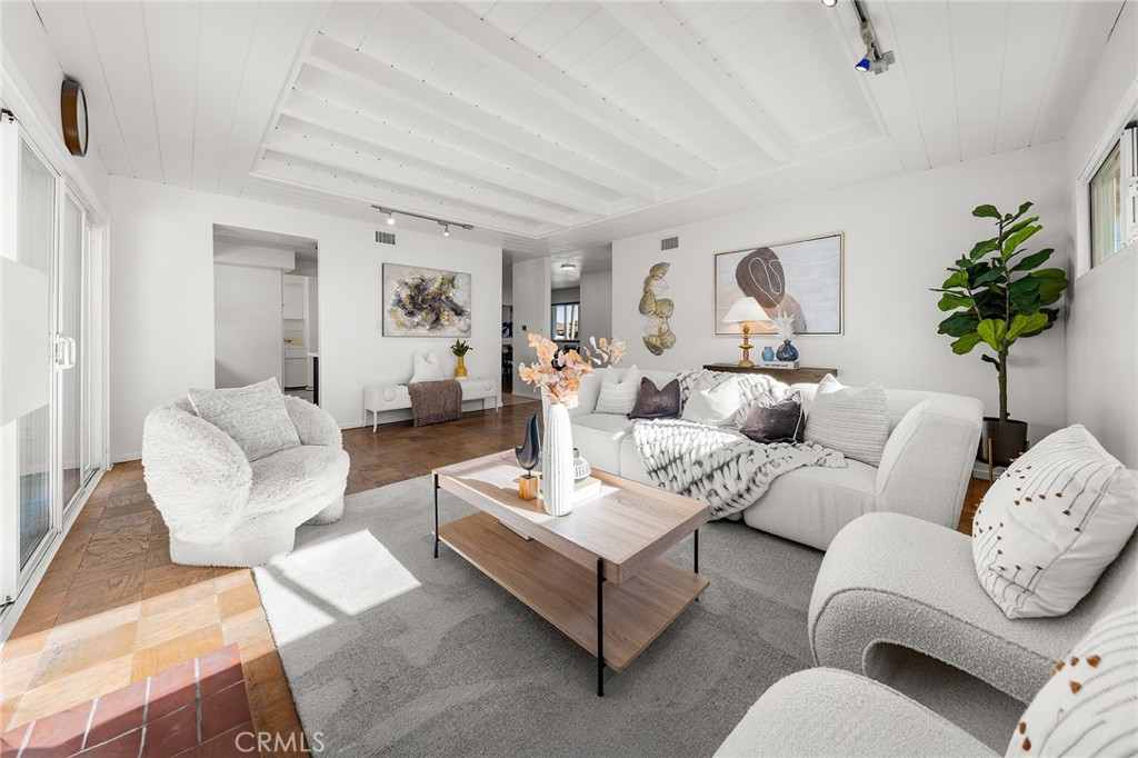 1861 College View Drive