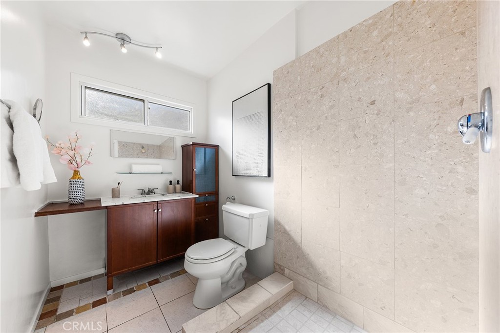 1861 College View Drive