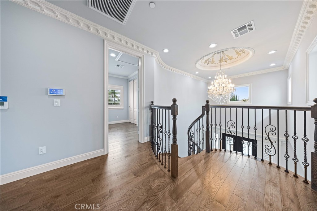 900 Euclid Ave
