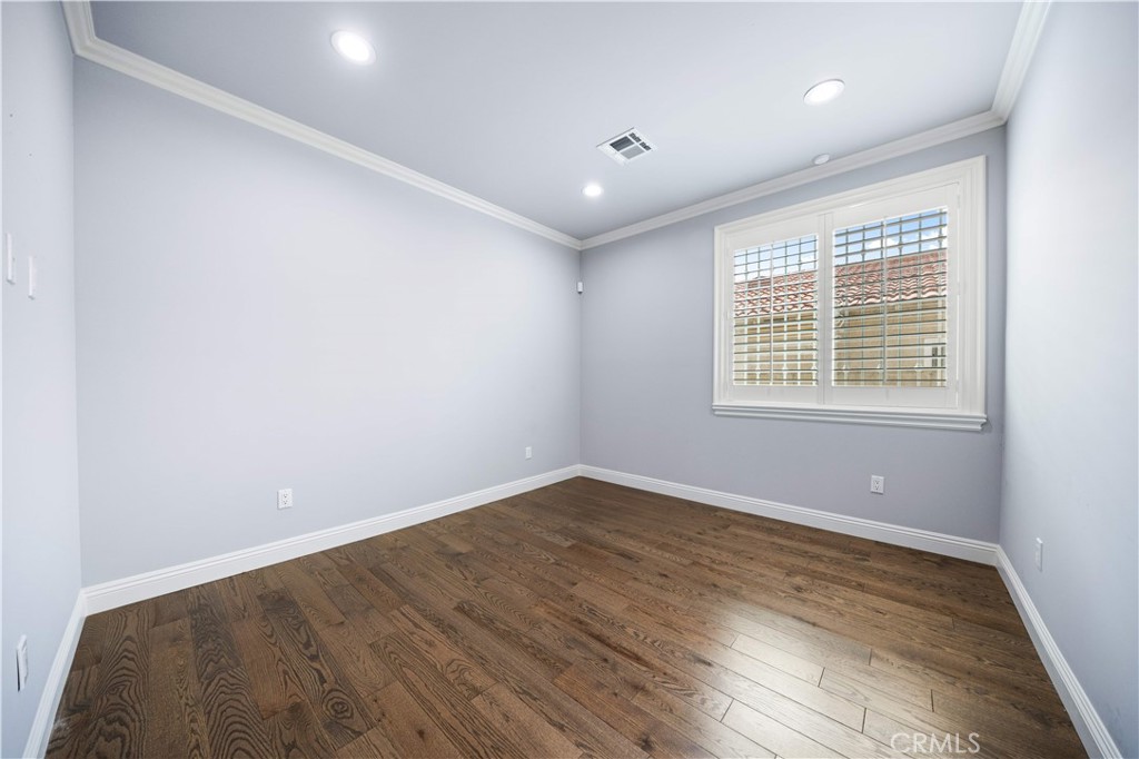 900 Euclid Ave