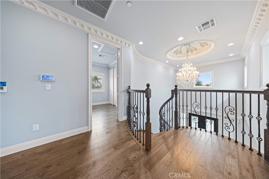 900 Euclid Ave