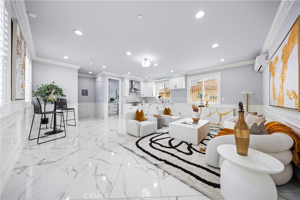 900 Euclid Ave