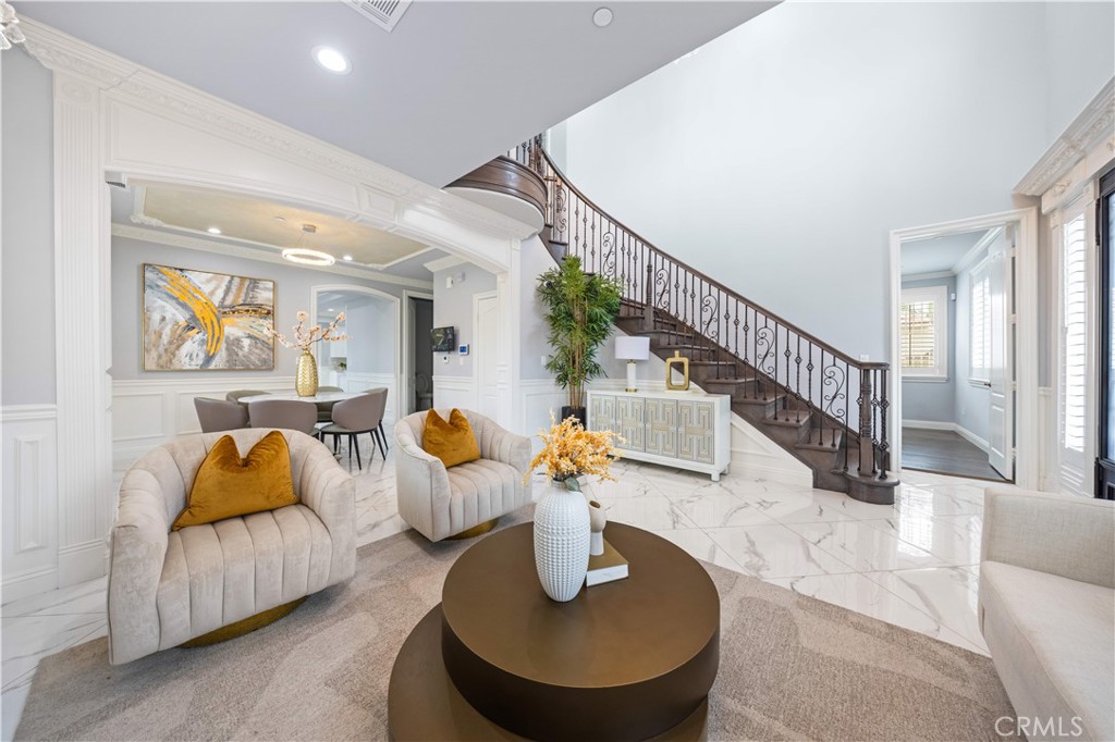 900 Euclid Ave