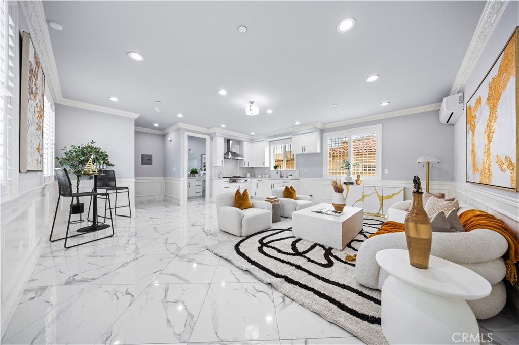 900 Euclid Ave