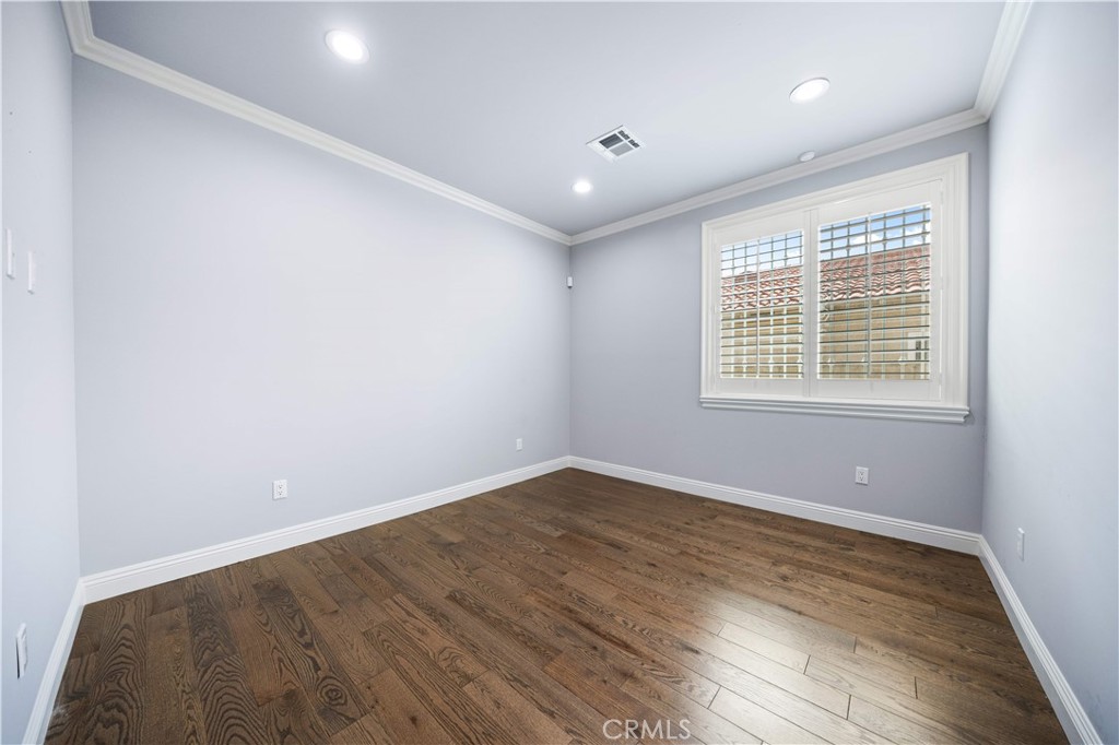 900 Euclid Ave