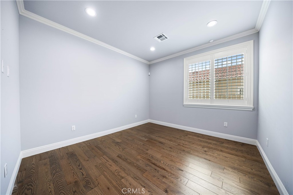 900 Euclid Ave
