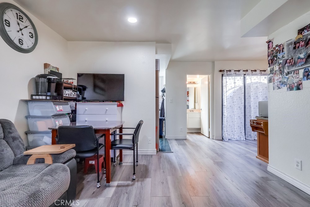 4031 La Rica Avenue O