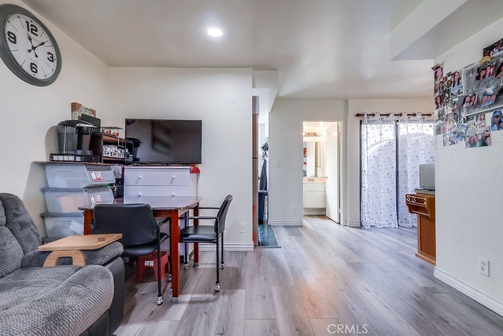 4031 La Rica Avenue O