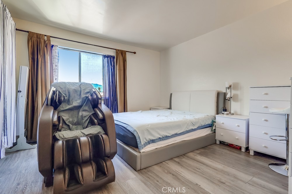 4031 La Rica Avenue O