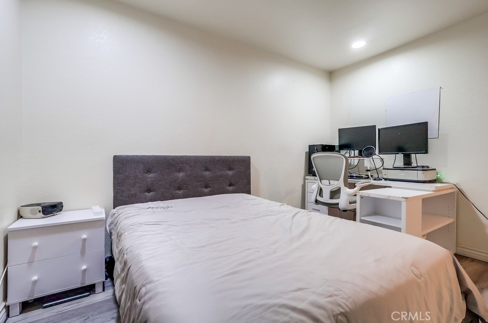 4031 La Rica Avenue O